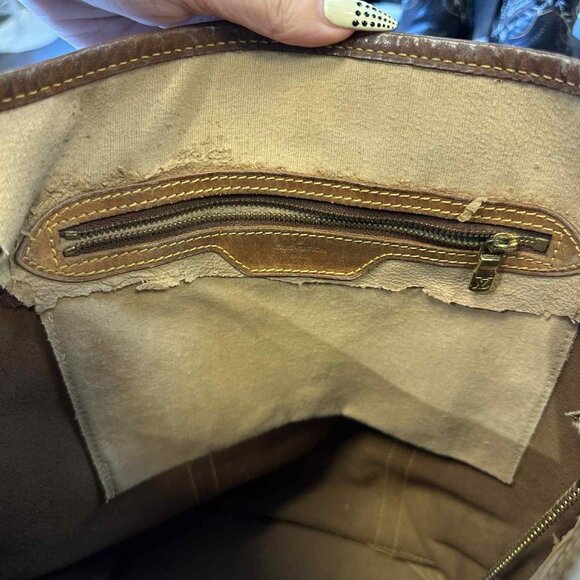 Louis Vuitton Monogram Bucket Bag - Picture 12 of 16